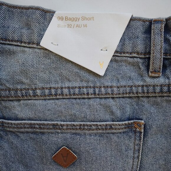 🆕 Abrand Denim Jean Shorts Mid-Rise Baggy "Shorty Short" Boho Grunge Size 32 - Picture 6 of 10